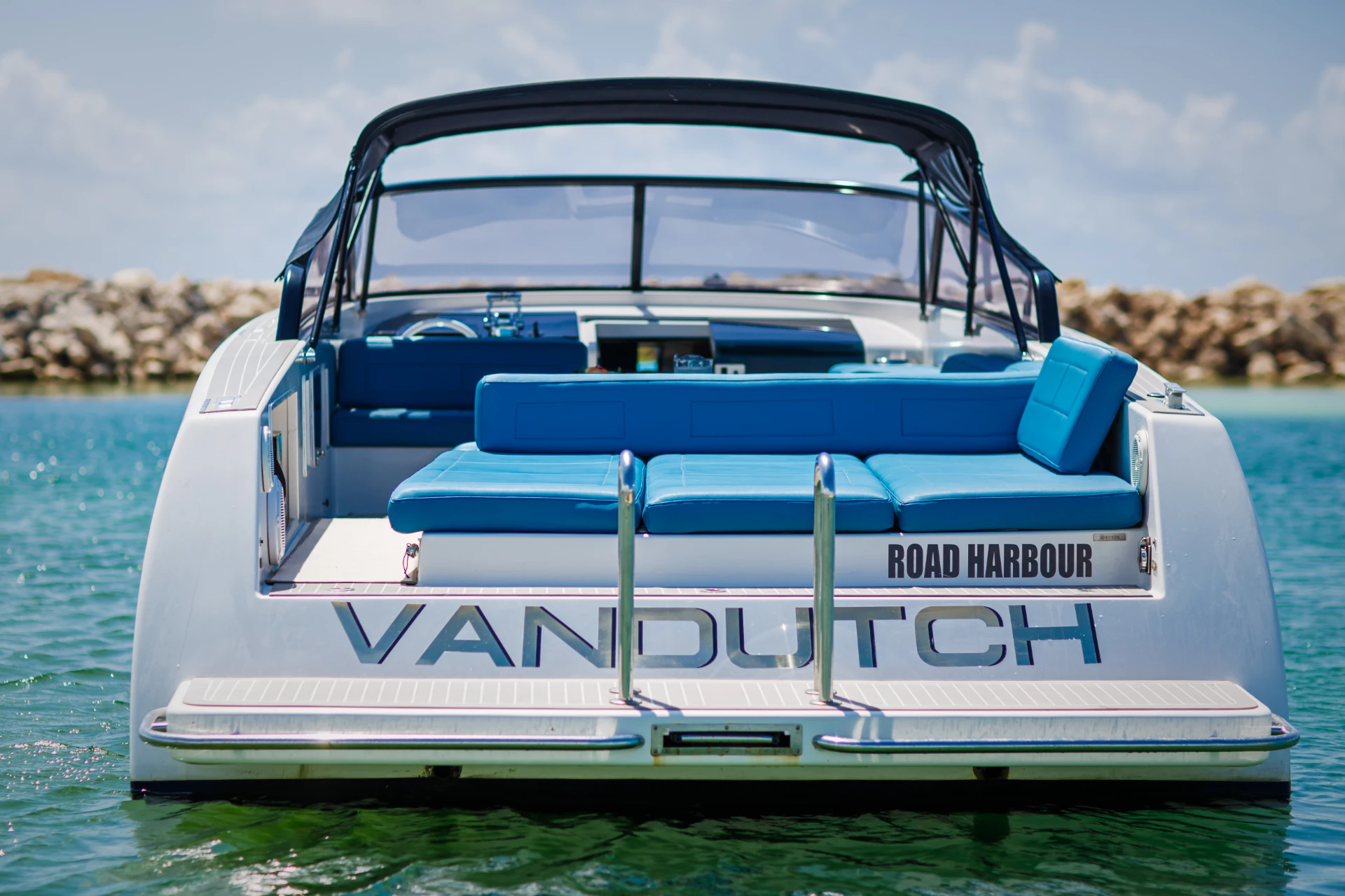 VanDut026ch
